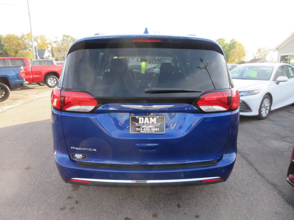 2019 Chrysler Pacifica Image 4