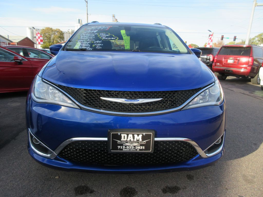 2019 Chrysler Pacifica Image 7