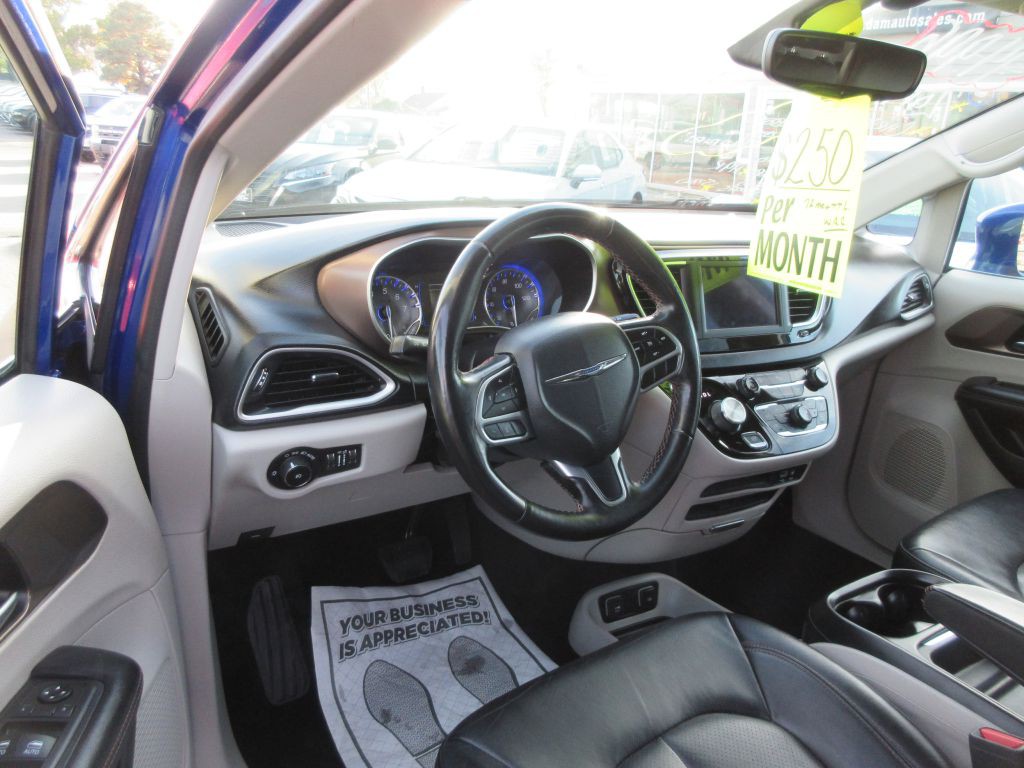 2019 Chrysler Pacifica Image 13