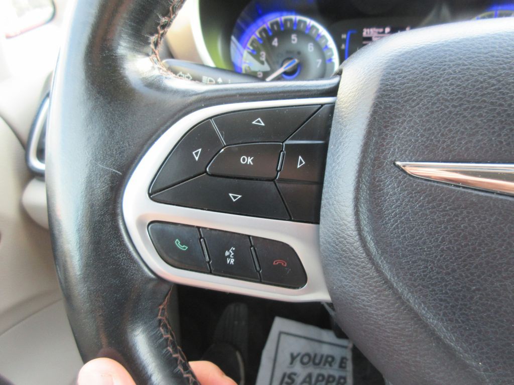 2019 Chrysler Pacifica Image 16