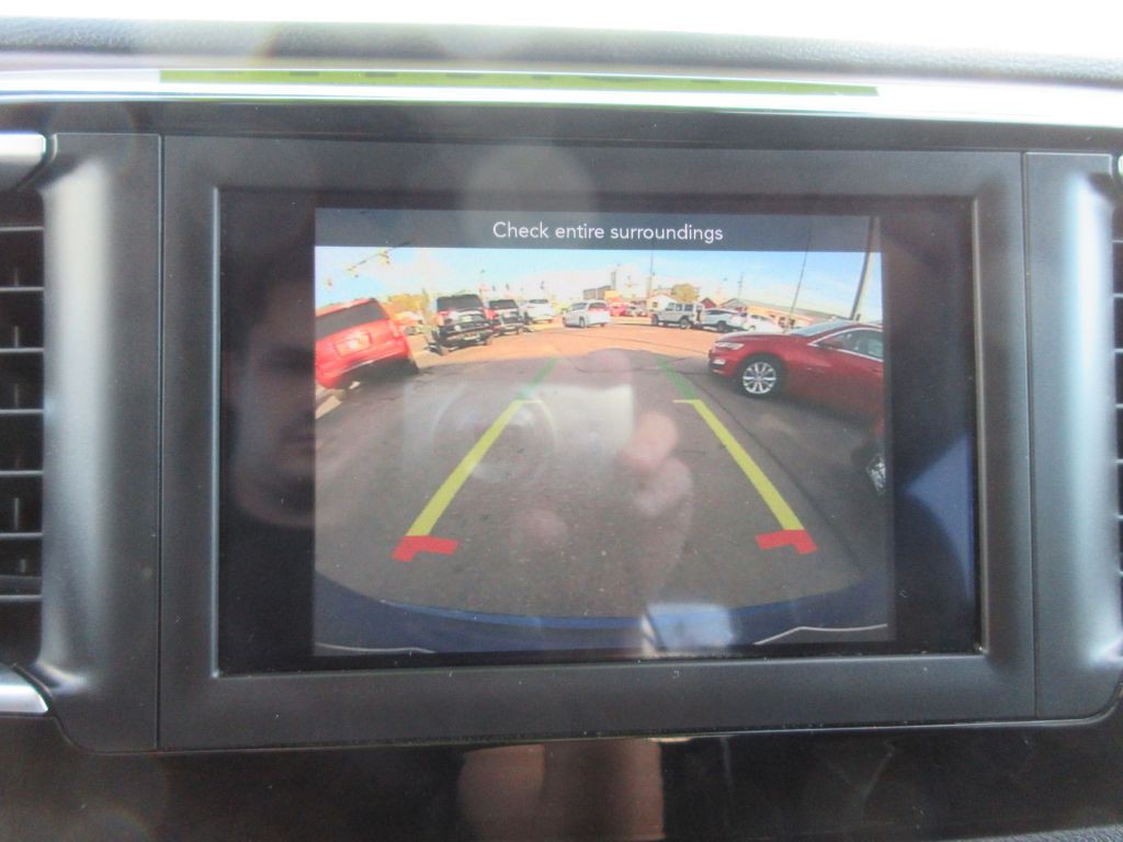 2019 Chrysler Pacifica Image 19