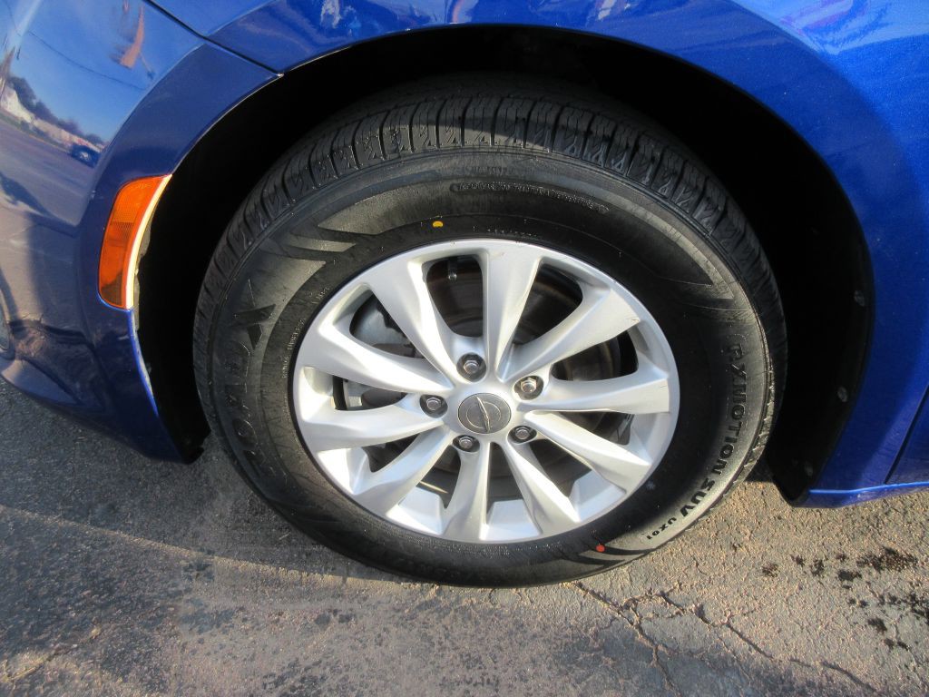 2019 Chrysler Pacifica Image 23