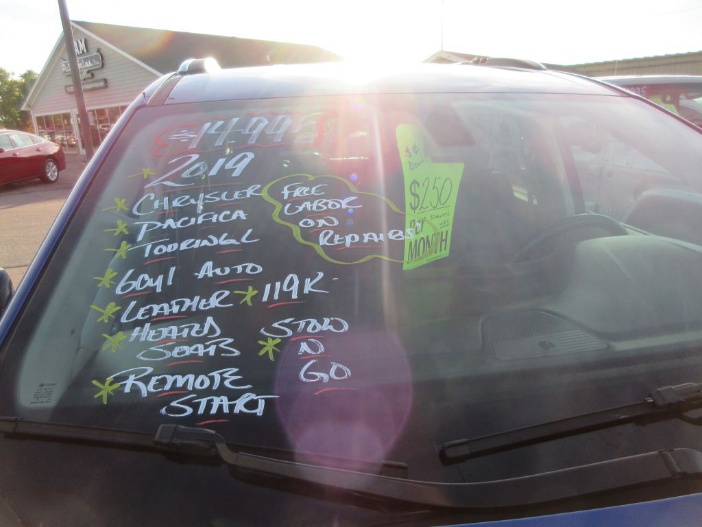 2019 Chrysler Pacifica Image 24