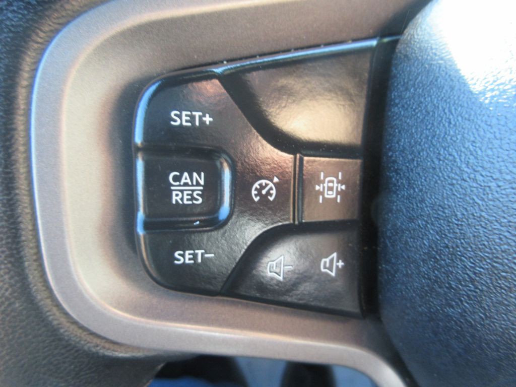 2025 Ford Bronco Image 16