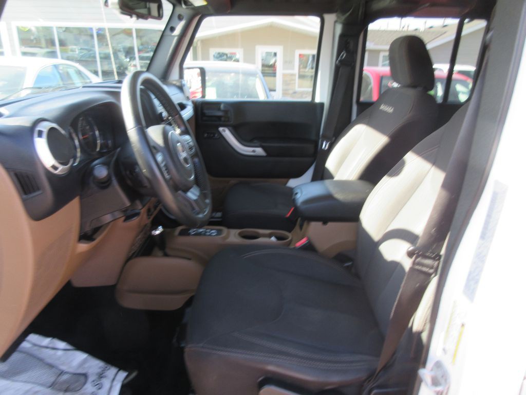 2017 Jeep Wrangler Unlimited Image 8