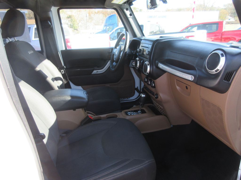 2017 Jeep Wrangler Unlimited Image 11