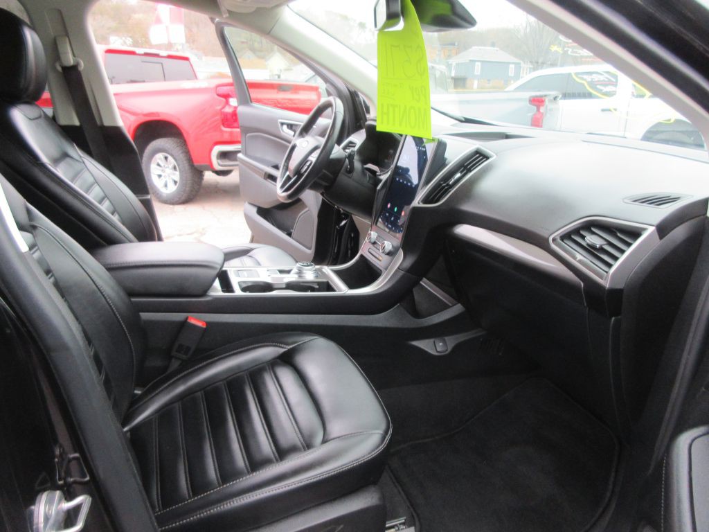 2023 Ford Edge Image 11