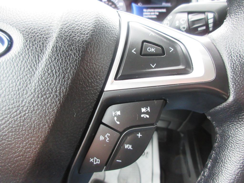 2023 Ford Edge Image 17