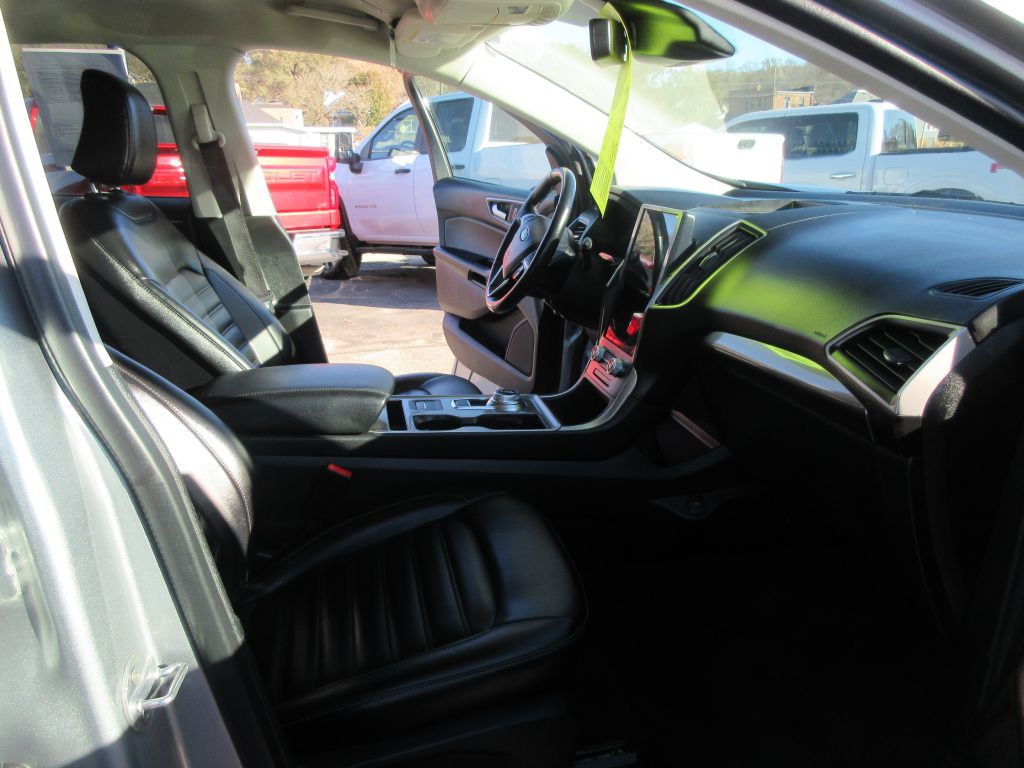 2023 Ford Edge Image 11