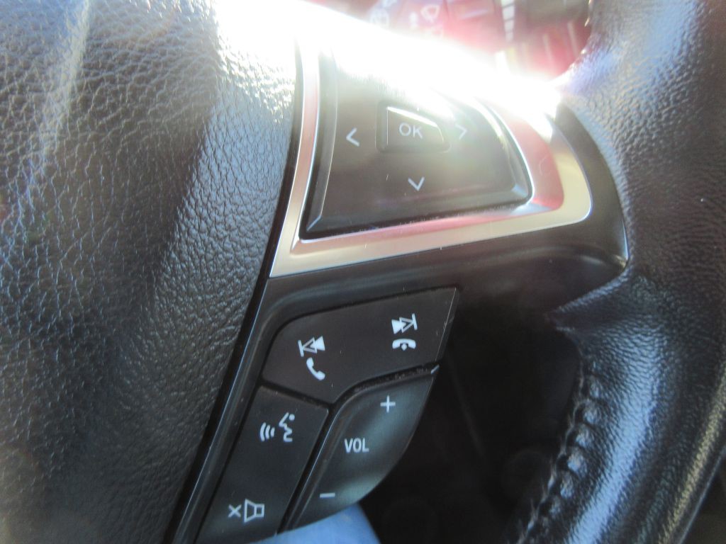 2023 Ford Edge Image 17