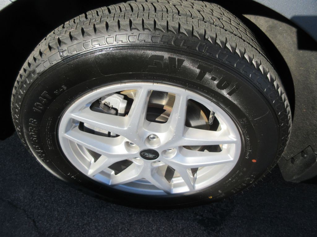 2023 Ford Edge Image 18