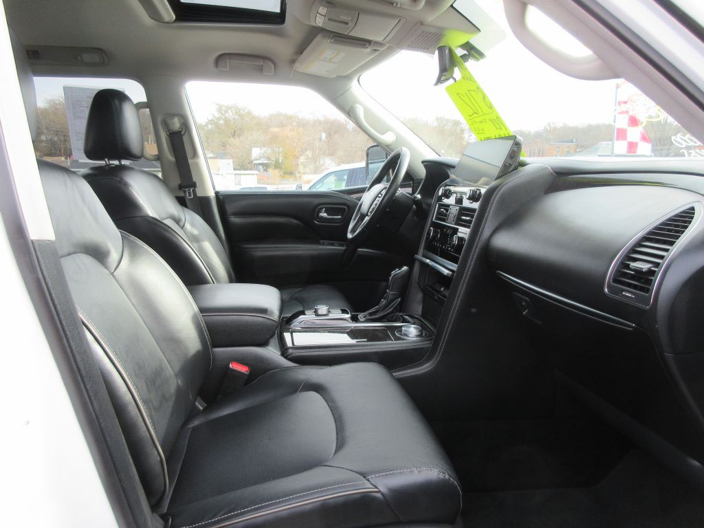 2024 INFINITI QX80 Image 10