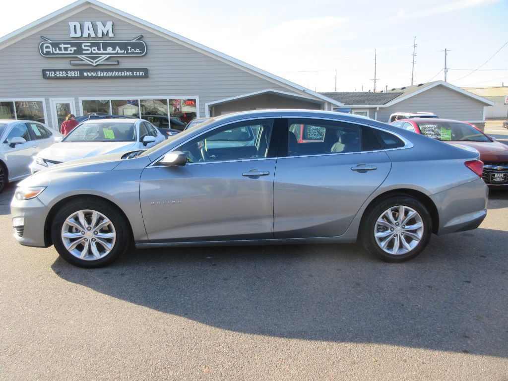 2023 Chevrolet Malibu Image 2