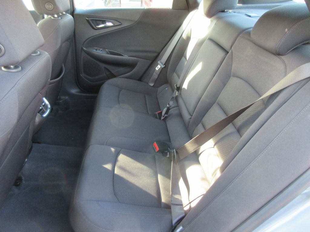 2023 Chevrolet Malibu Image 9