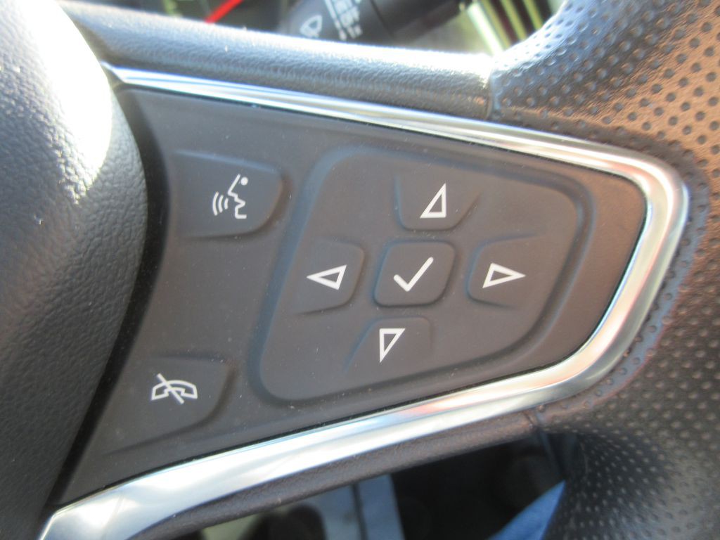 2023 Chevrolet Malibu Image 17