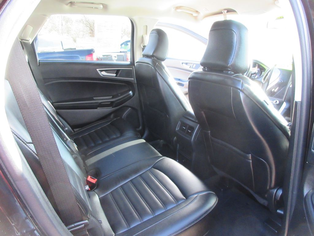 2024 Ford Edge Image 10