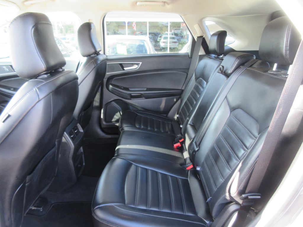 2024 Ford Edge Image 9