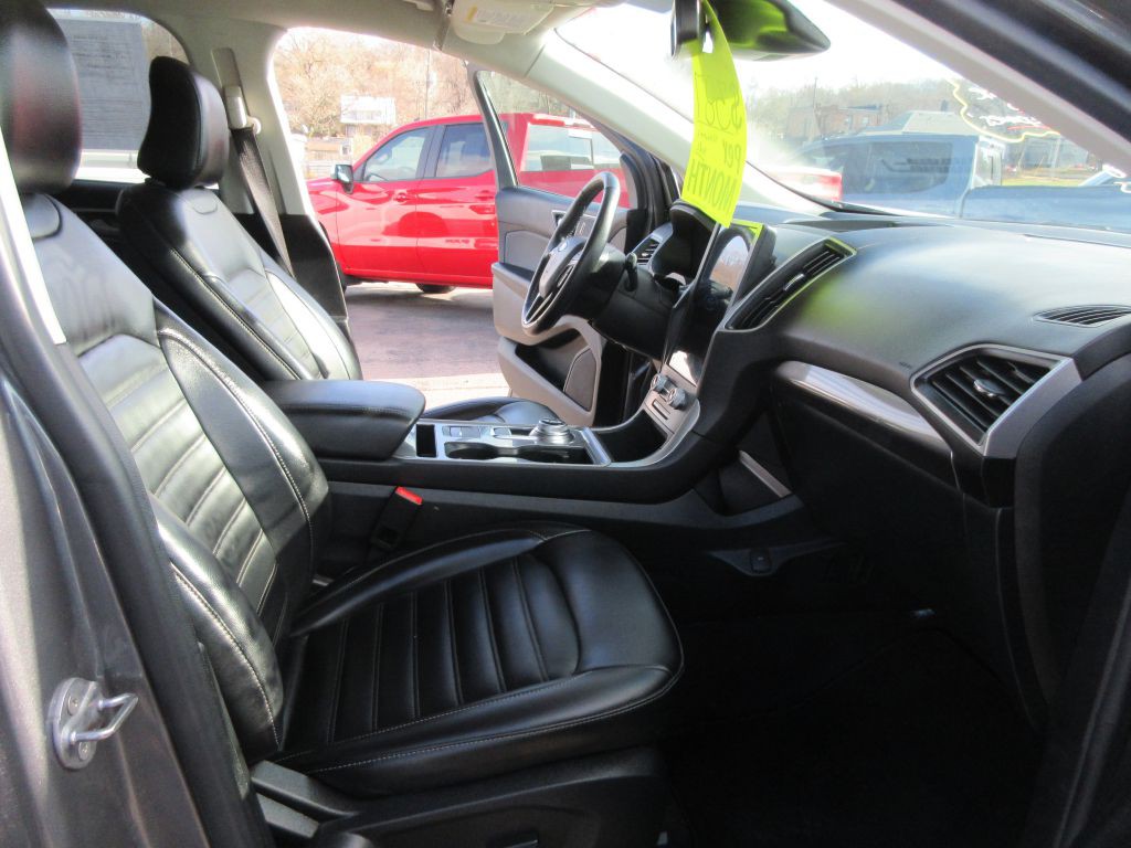 2024 Ford Edge Image 11