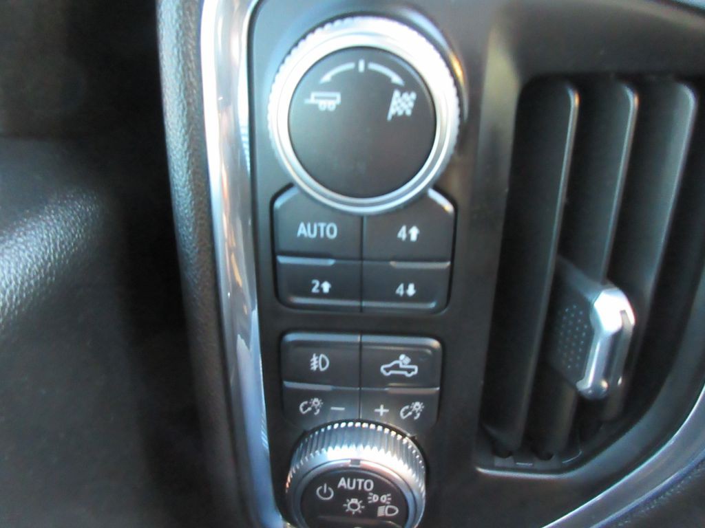 2019 GMC Sierra Image 18