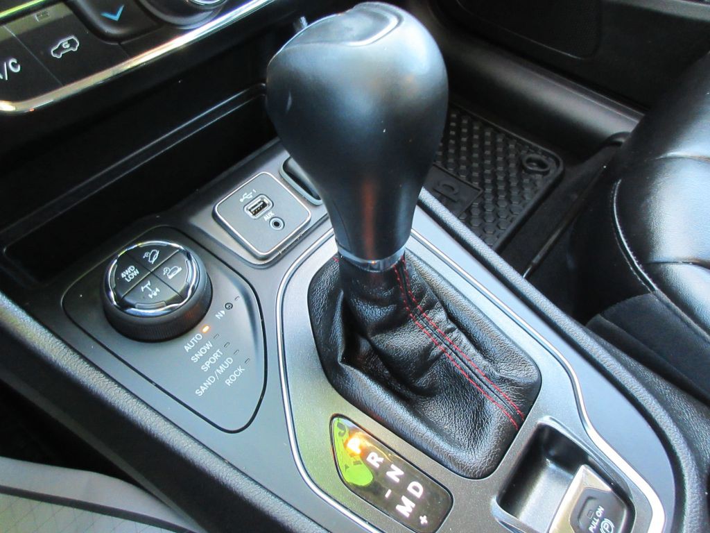 2019 Jeep Cherokee Image 15