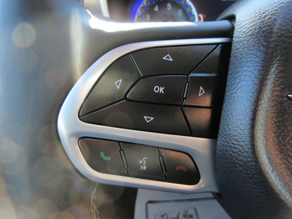 2024 Chrysler Pacifica Image 16