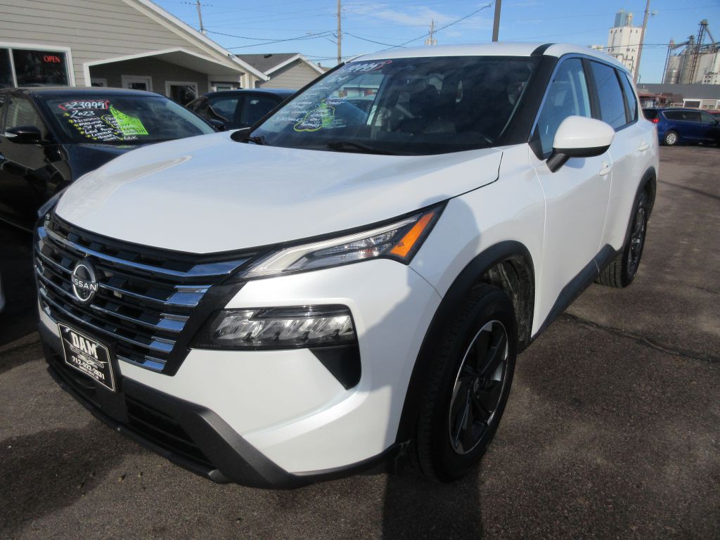 2024 Nissan Rogue Image 1