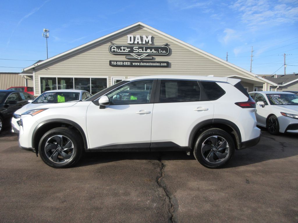 2024 Nissan Rogue Image 2