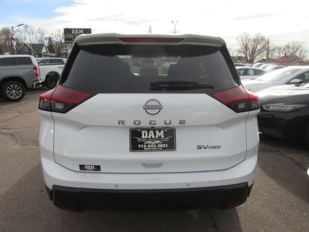 2024 Nissan Rogue Image 4