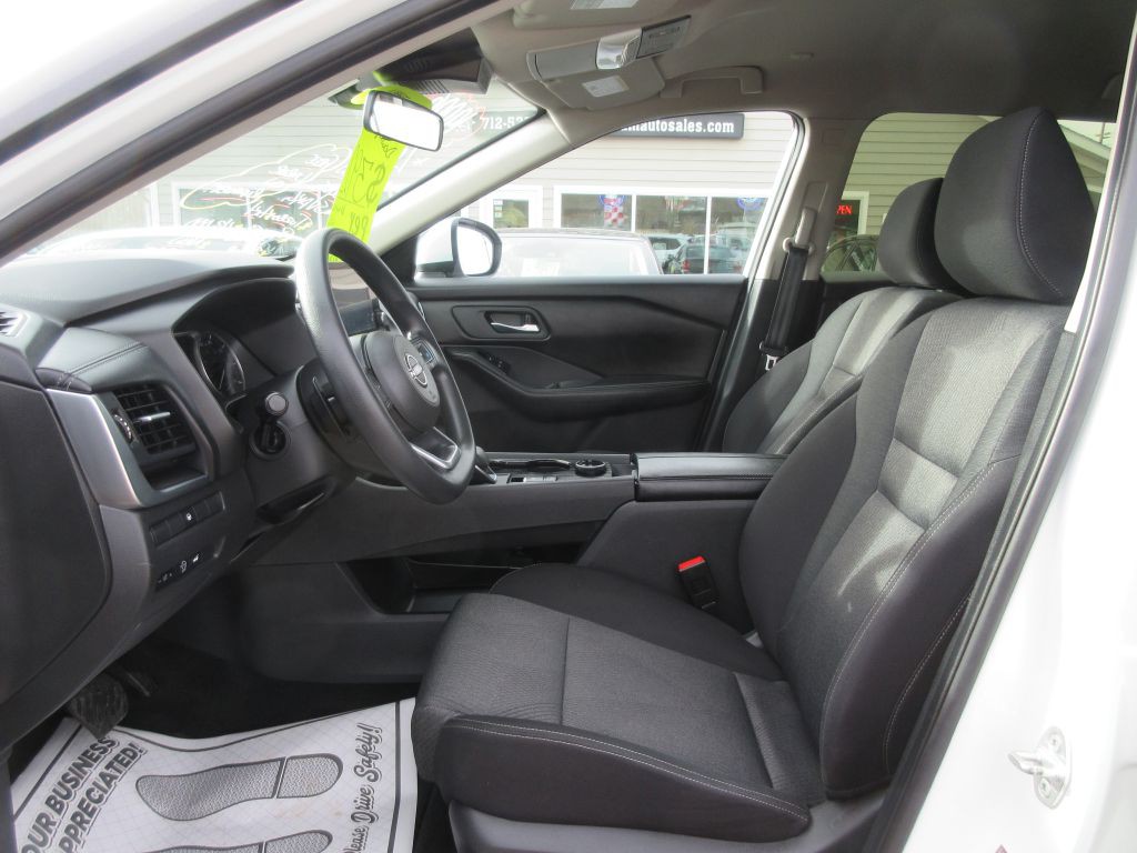 2024 Nissan Rogue Image 8