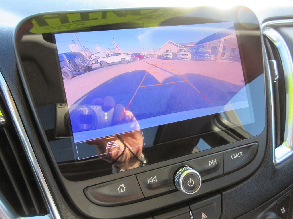 2024 Chevrolet Malibu Image 12