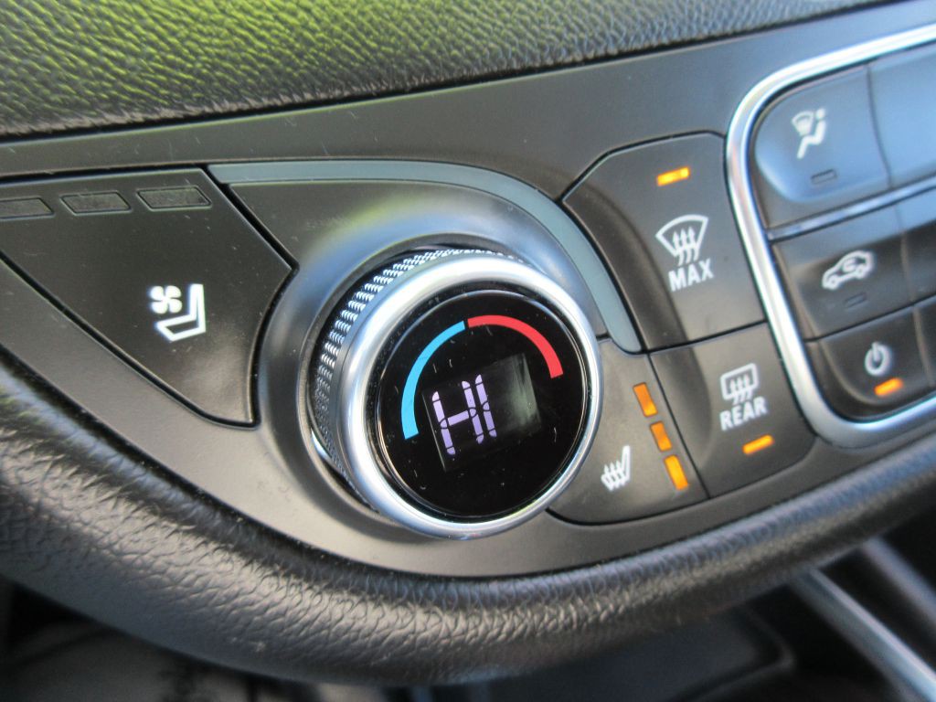 2024 Chevrolet Malibu Image 13