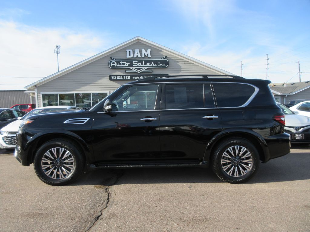 2023 Nissan Armada Image 2