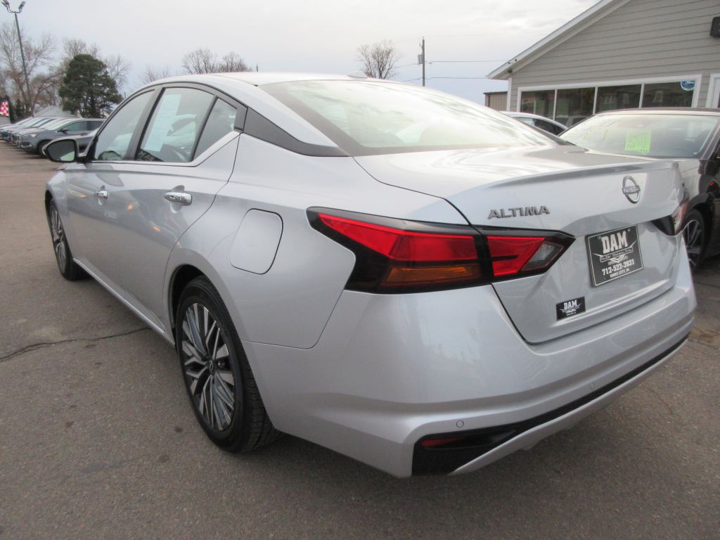 2024 Nissan Altima Image 3