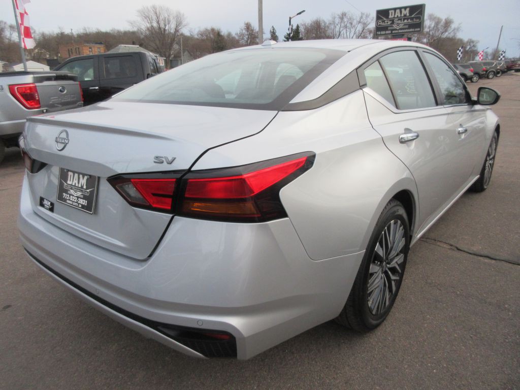 2024 Nissan Altima Image 5