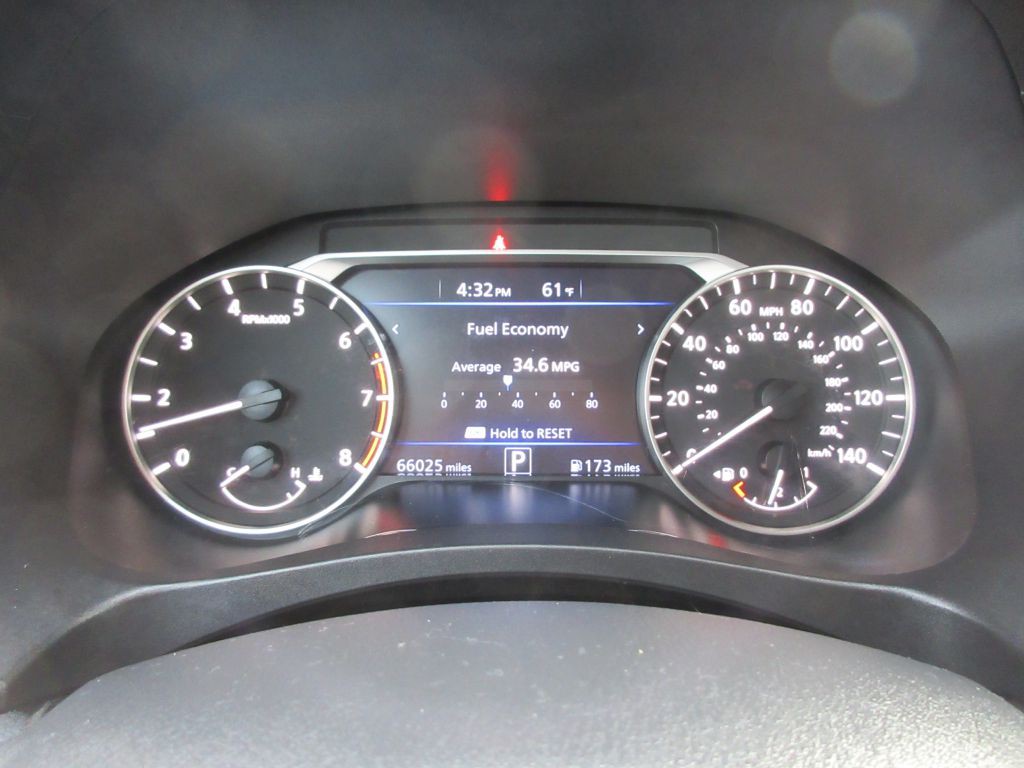 2024 Nissan Altima Image 17