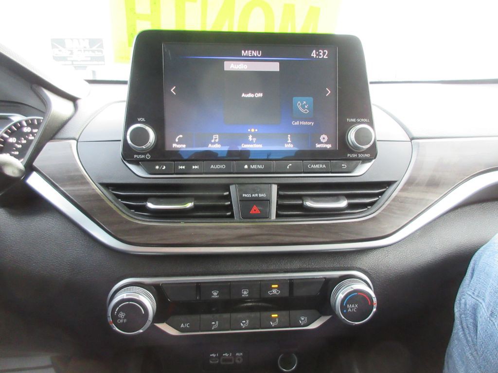 2024 Nissan Altima Image 18