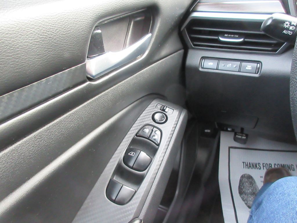 2024 Nissan Altima Image 21