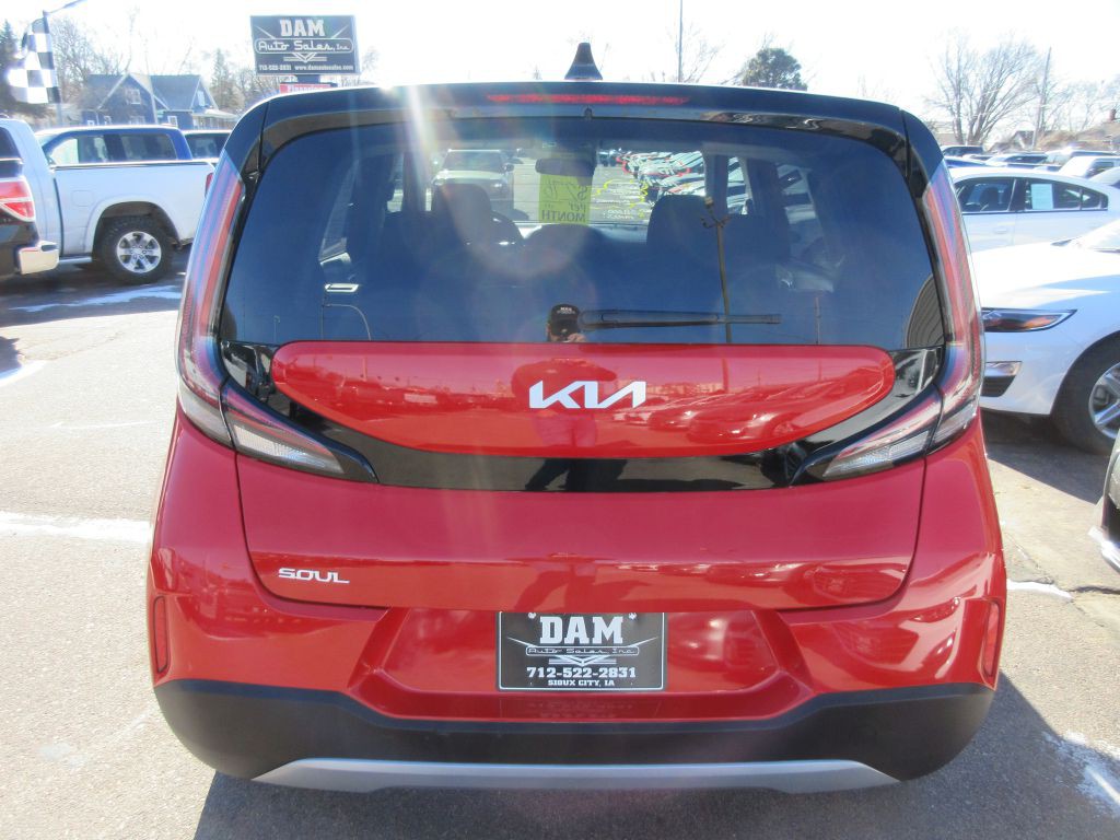 2024 Kia Soul Image 4
