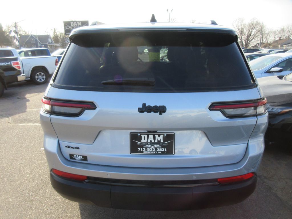 2024 Jeep Grand Cherokee Image 4