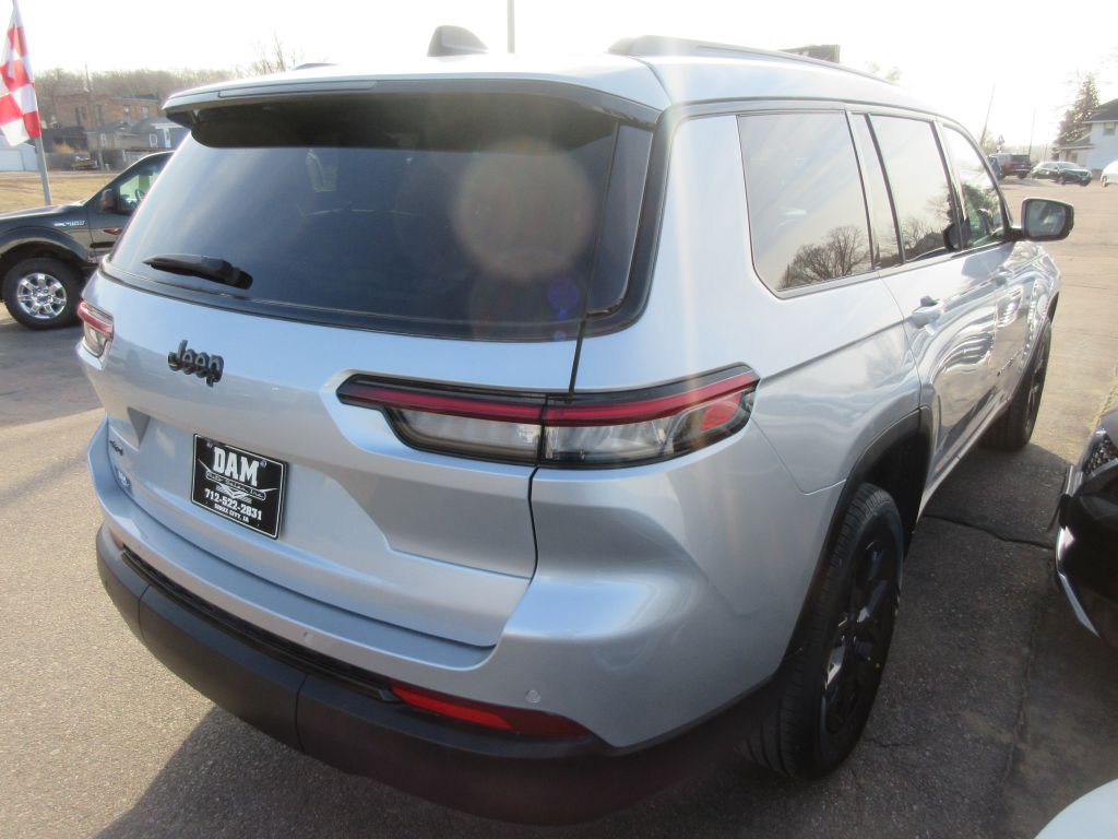 2024 Jeep Grand Cherokee Image 5