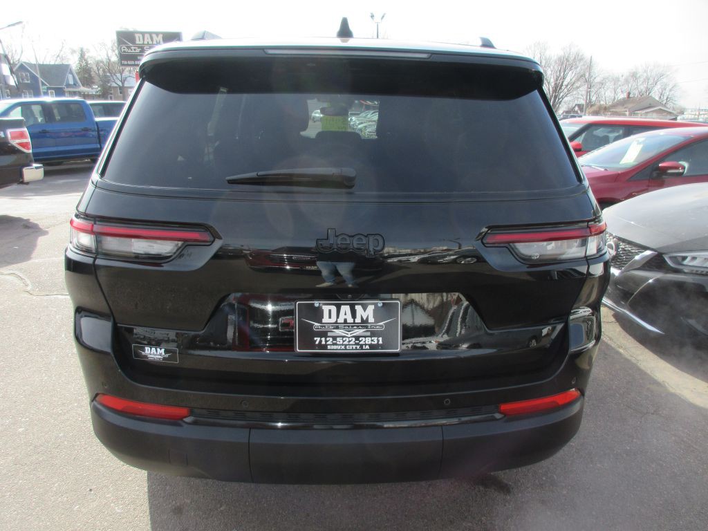 2024 Jeep Grand Cherokee Image 4