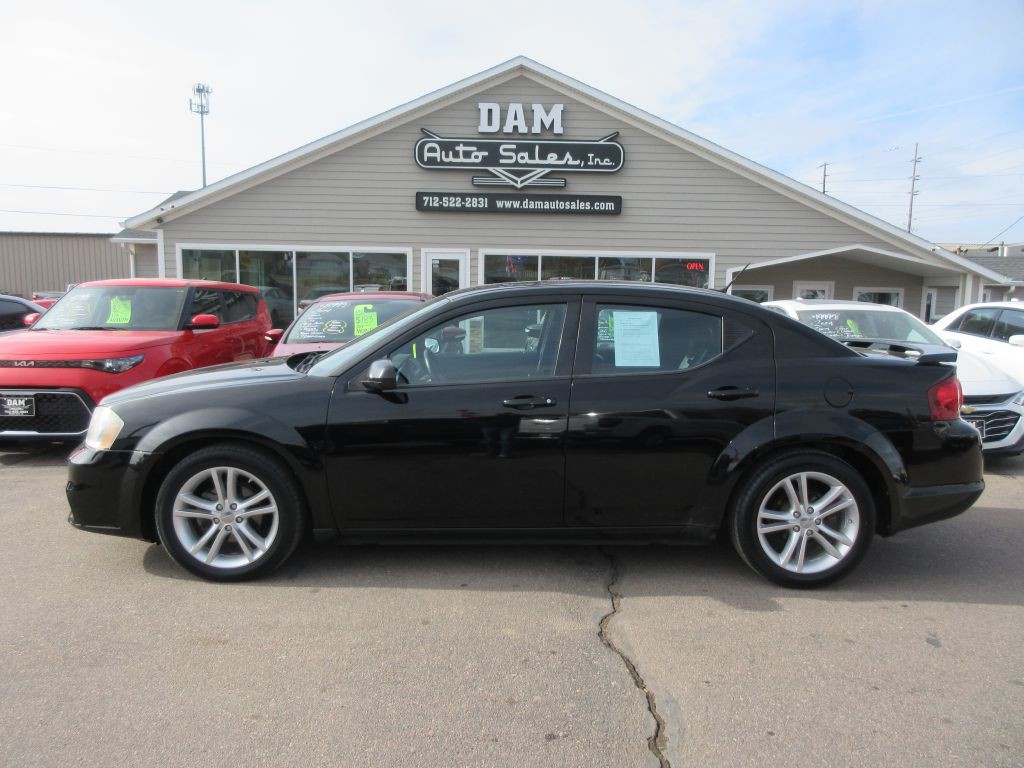 2014 Dodge Avenger Image 2