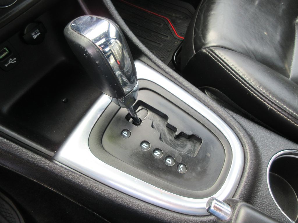 2014 Dodge Avenger Image 14