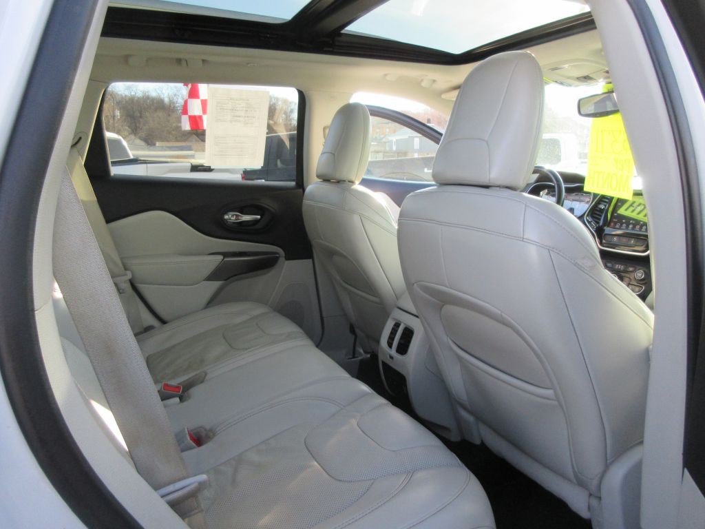 2020 Jeep Cherokee Image 10