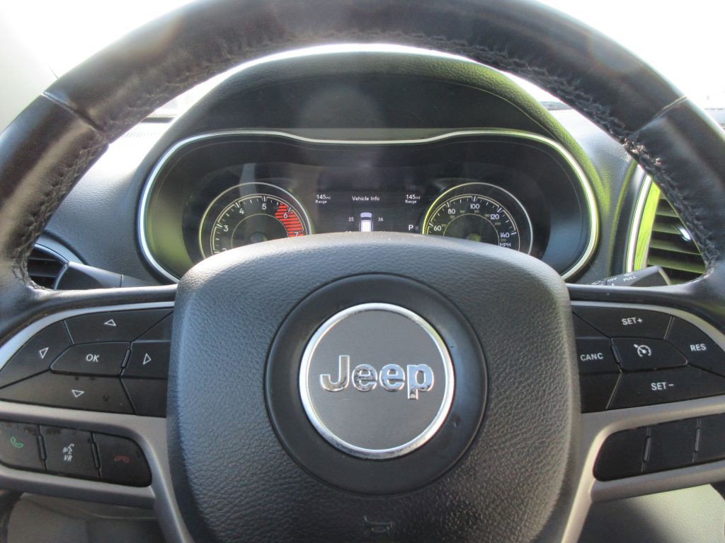 2020 Jeep Cherokee Image 12