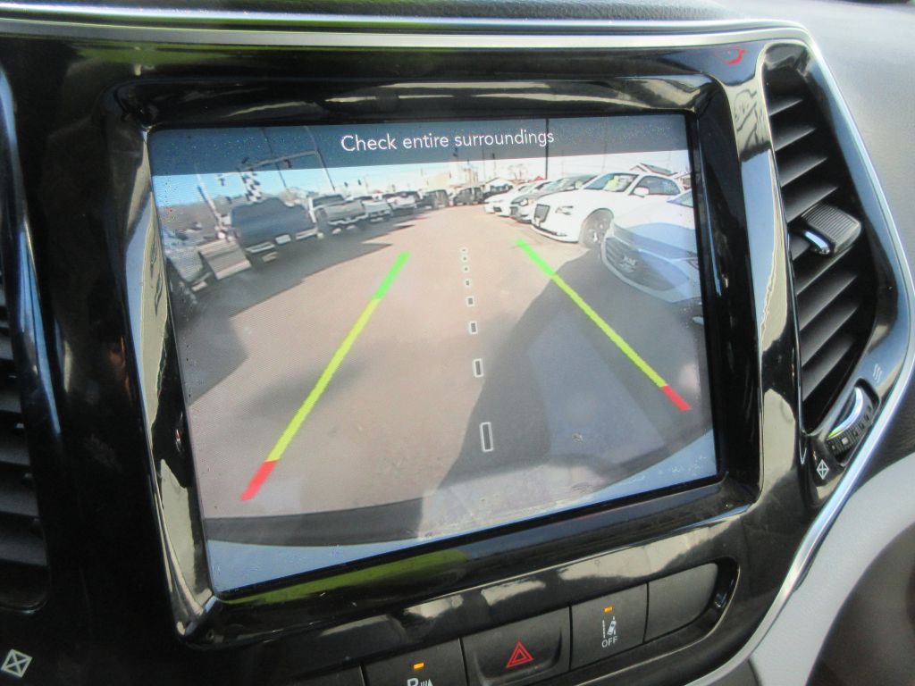 2020 Jeep Cherokee Image 13