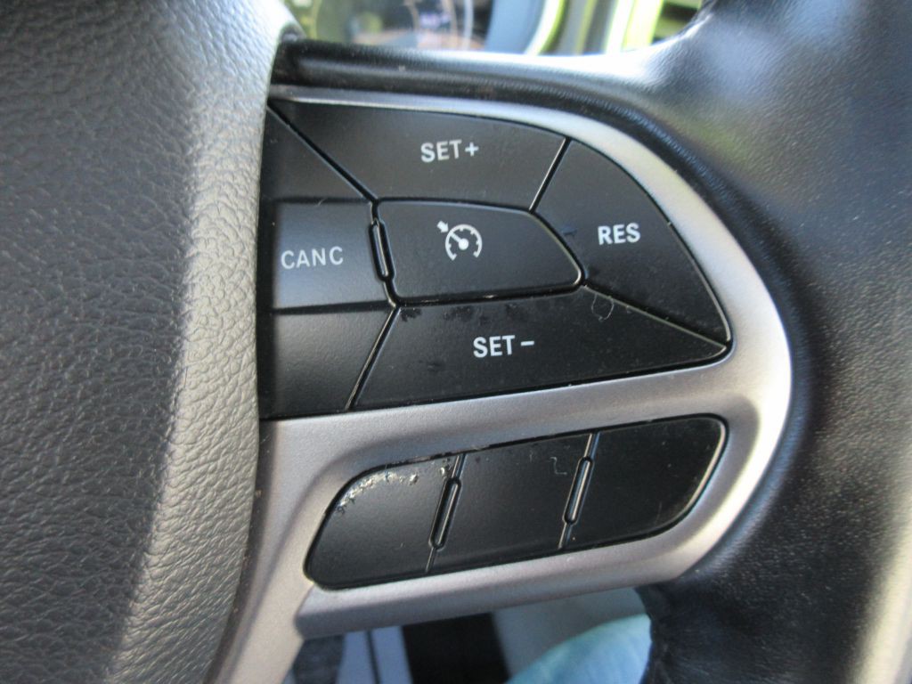 2020 Jeep Cherokee Image 17