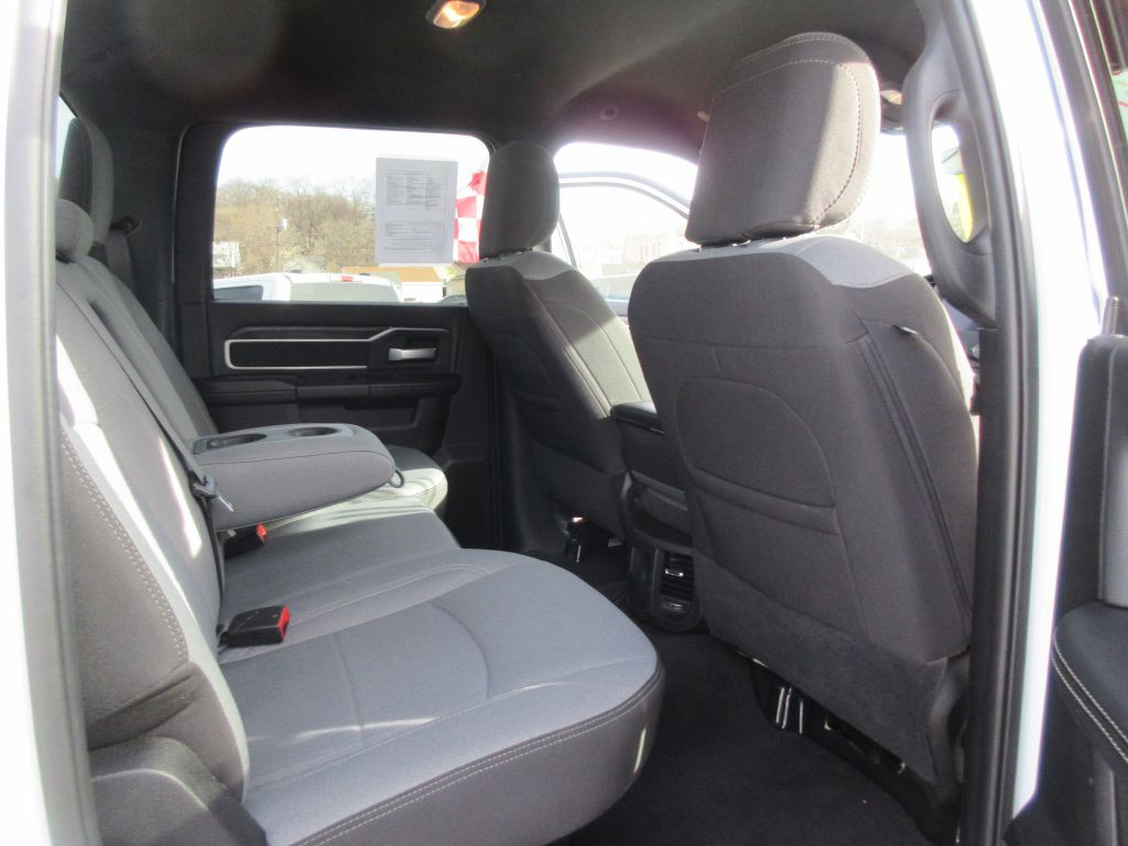 2024 RAM 2500 Image 10