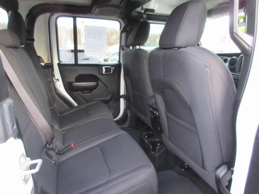 2022 Jeep Gladiator Image 10