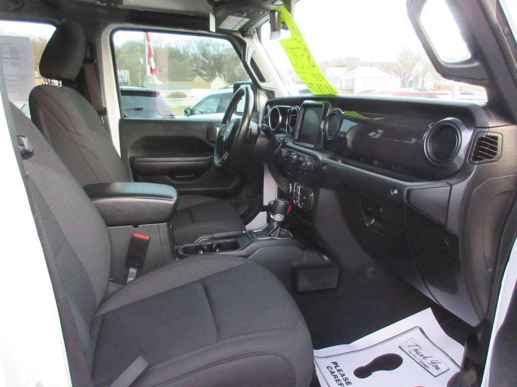 2022 Jeep Gladiator Image 11